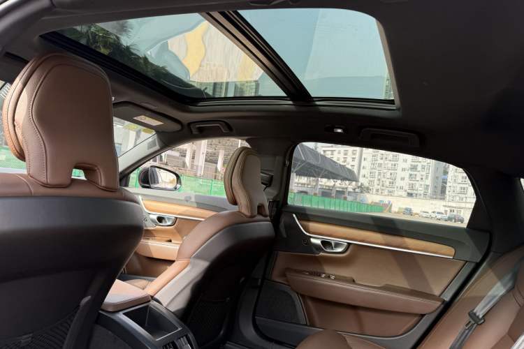 Used Volvo S90 2023 B5 Zhiyi Luxury Edition