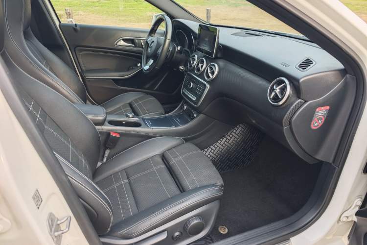 Used Mercedes-Benz A-Class (Import) 2016 A 200 Fashion Model