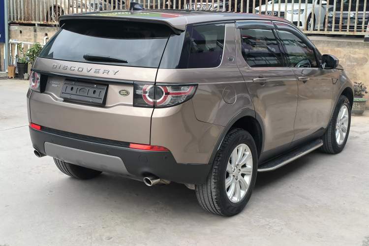 Used Land Rover Discovery Sport 2017 2.0T SE
