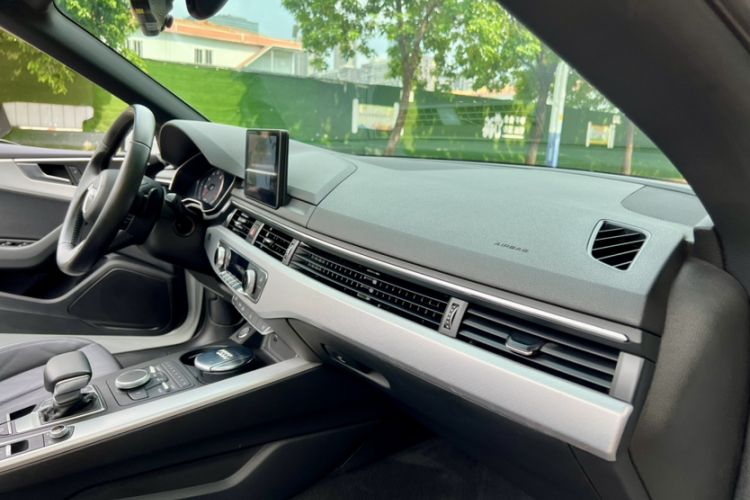 Used Audi A5 2017 Cabriolet 40 TFSI Fashion Model

