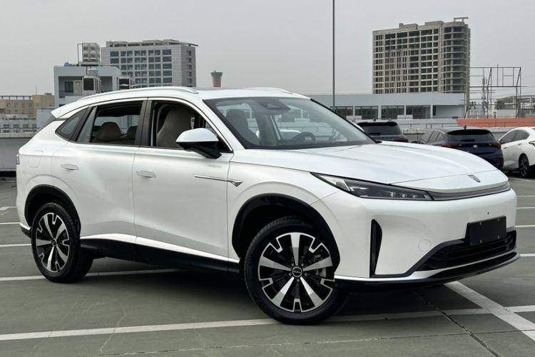 Used Roewe D5X DMH 2024 135 Tech Edition