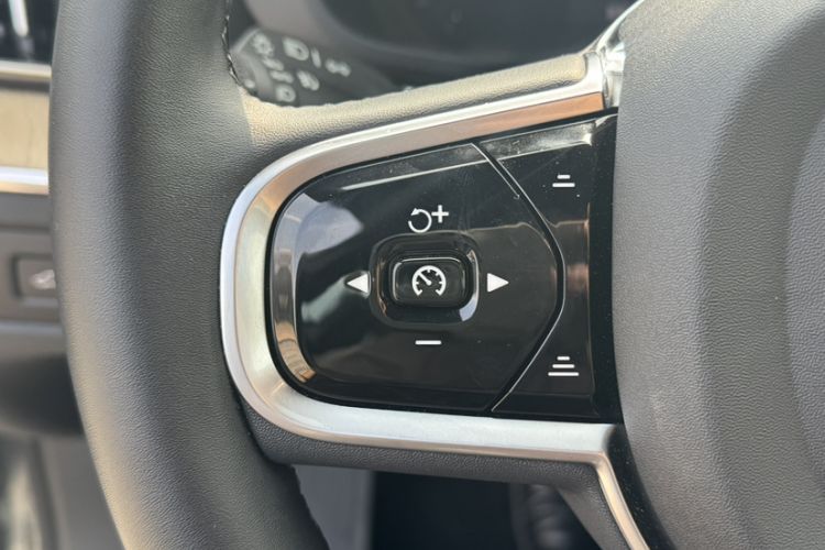 Used Volvo XC60 2026 B5 4x4 SmartDrive Sport Edition
