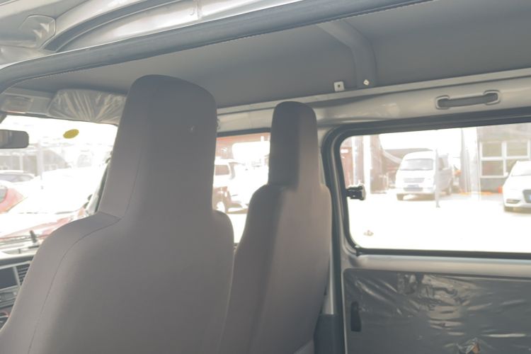 Used Wuling Zhiguang 2023 1.5L Practical Version 5/7 Seats
