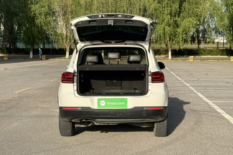 Used Volkswagen Tiguan 2015 1.8TSI Automatic Two-Wheel Drive Trend Edition Trunk