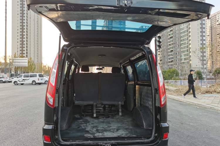 Used Foton Scenic G5 2022 2.0L Gasoline Commercial Version Open-Window 5/6-Seater 1TZS
