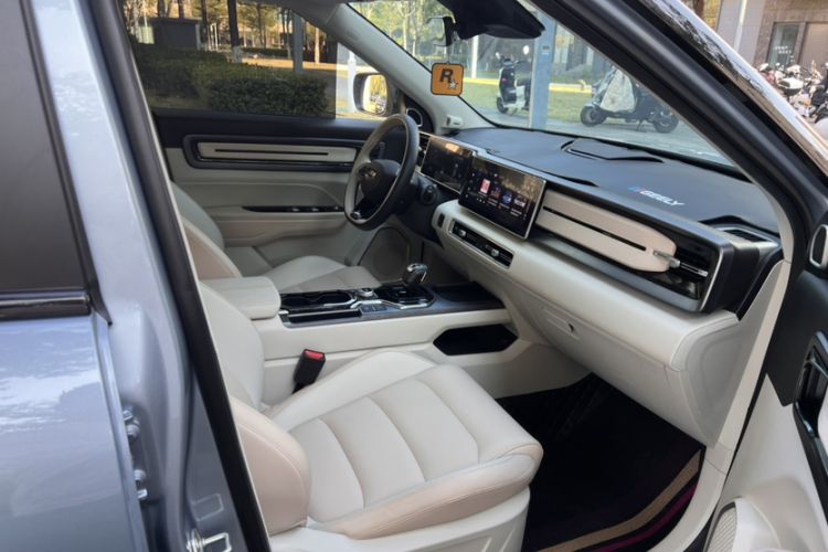 Used Geely Auto icon 2023 1.5TD Chocolate Luxe Edition