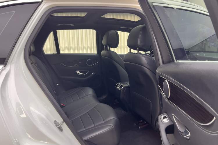 Used Mercedes-Benz GLC 2016 GLC 260 4MATIC Dynamic Edition
