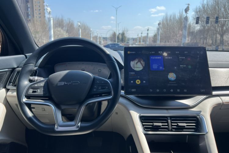 Used BYD Song PLUS New Energy 2023 Champion Edition DM-i 110KM Flagship PLUS Audio And AC Panel