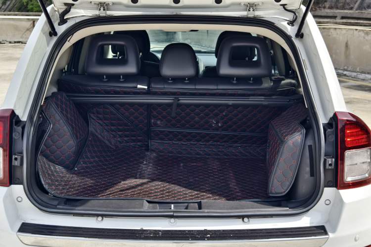 Used Jeep Compass 2014 2.4L four-wheel drive luxury version