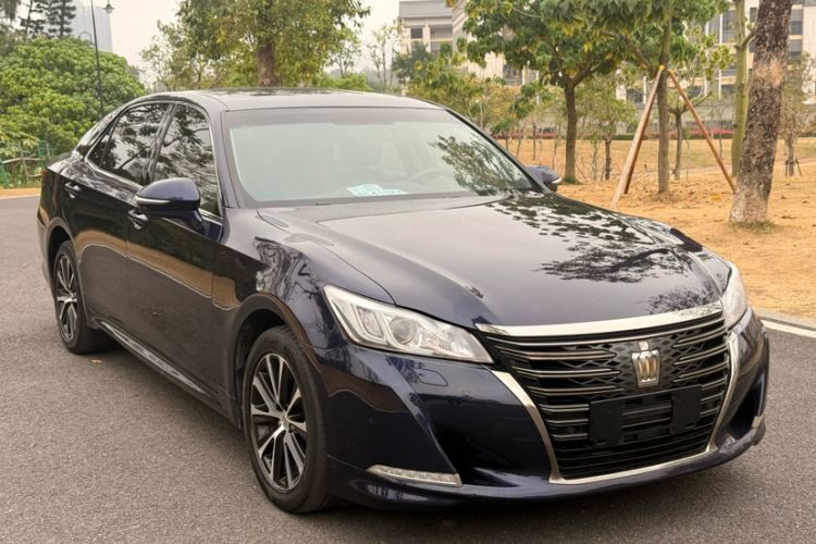 Used Toyota Crown 2018 2.0T Fashion Edition
