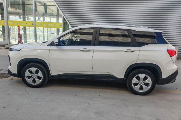 Used Baojun 530 2021 Global Car Anniversary Edition 1.5T Manual Comfort Version 7 Seats
