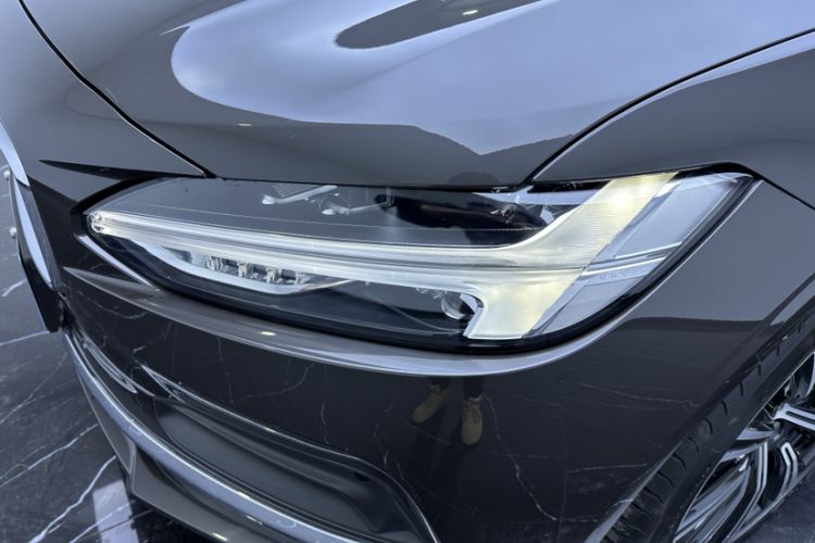 Used Volvo S90 2022 B5 Zhiyuan Luxury Edition