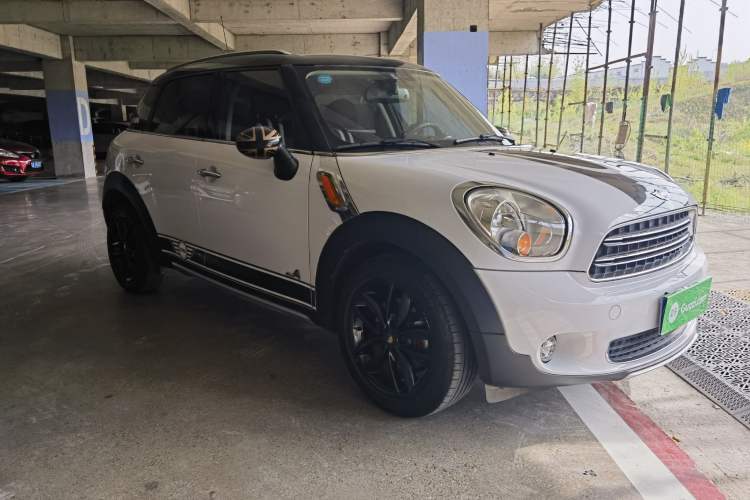 Used MINI Countryman 2014 1.6T COOPER ALL4 Fun Exterior 2