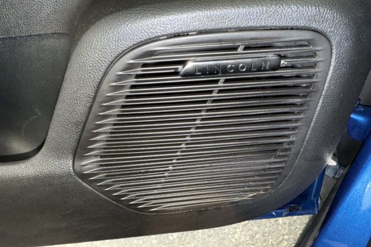 Used Lincoln Corsair 2020 2.0T Two-Wheel Drive Luxury Edition Interior 6