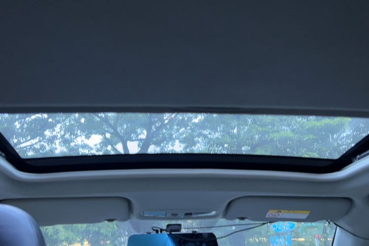 Used Soueast V5 Lingzhi 2017 1.5L Manual New Elite Model Interior 7