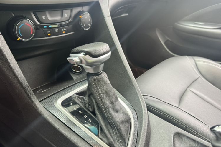 Used Buick GT 2021 Revised Version Flagship 1.5L Automatic Elite Edition Gear Lever