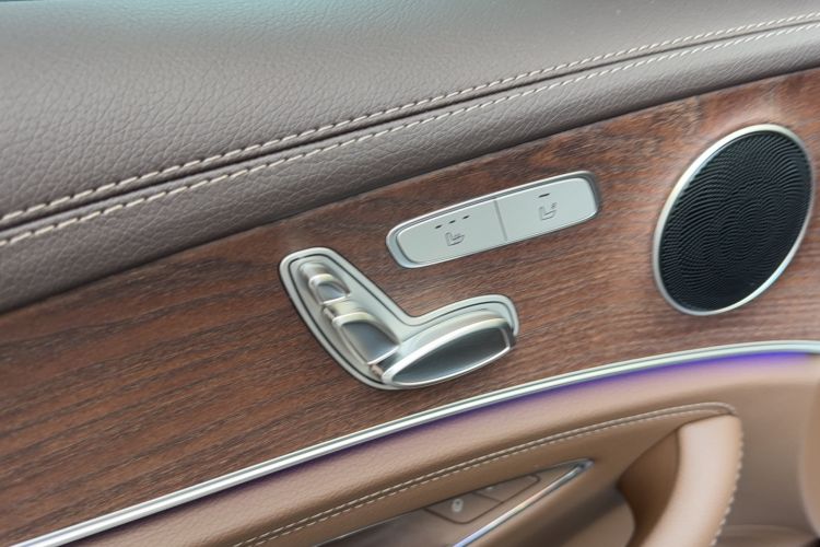 Used Mercedes-Benz E-Class 2022 Second Facelift E 300 L Fashion Edition
