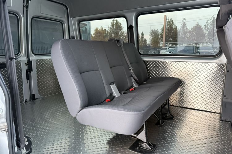 Used JMC Transit 2017 2.8T Commercial Version Short Wheelbase Mid-Roof 6/7/8-Seater JX493
