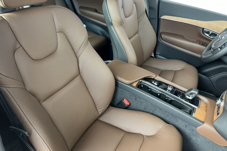 Used Volvo XC90 2025 B6 Zhiyi Luxury 7-Seater
