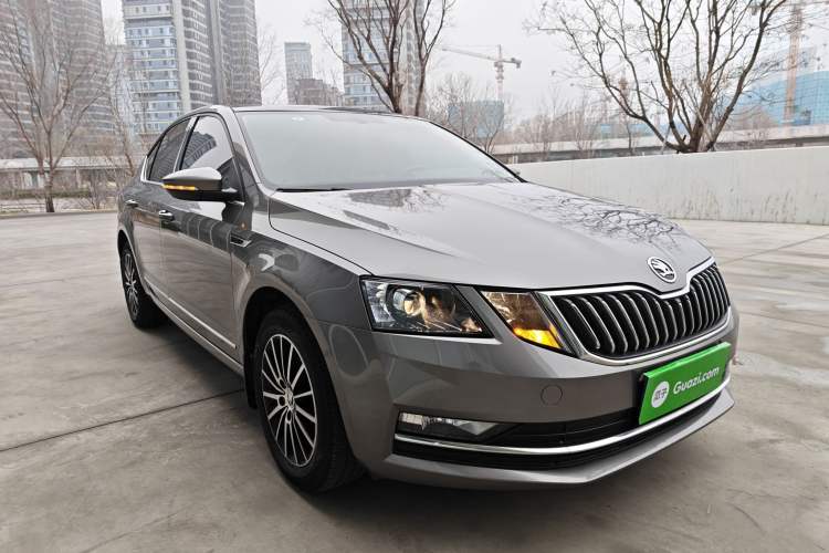 Used Skoda Octavia 2018 1.6L Automatic Luxury Edition