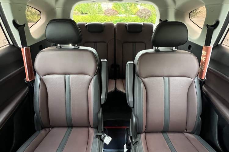 Used SOL X8 PLUS 2023 1.5 TGDI DCT Smart Edition 6-Seater