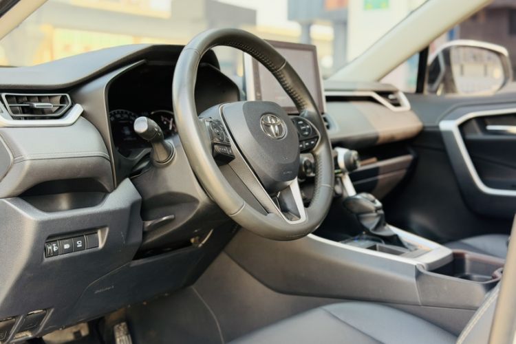 Used Toyota RAV4 2021 2.0L CVT Two-Wheel Drive Fashion PLUS Edition