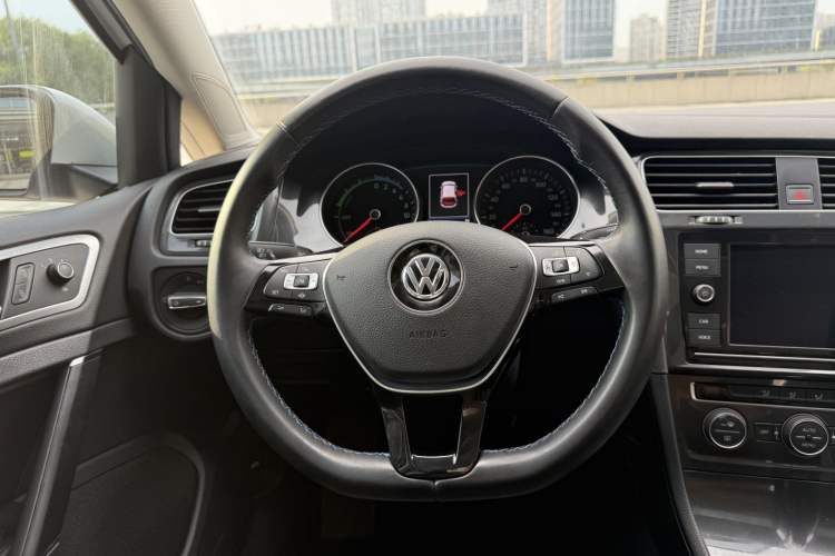 Used Volkswagen Golf Pure Electric 2020 Chari