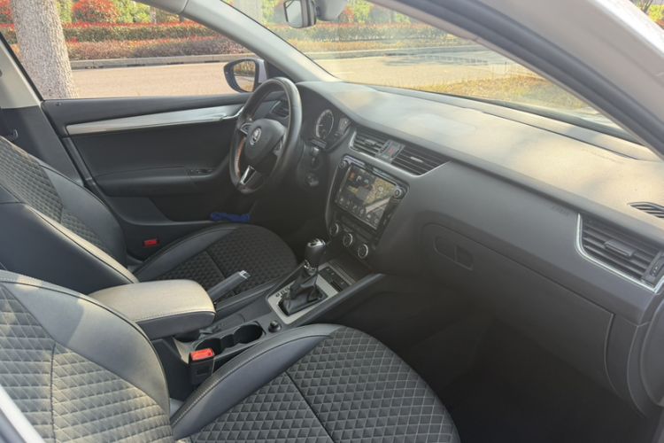 Used Skoda Octavia 2019 1.5L Automatic Luxury Edition
