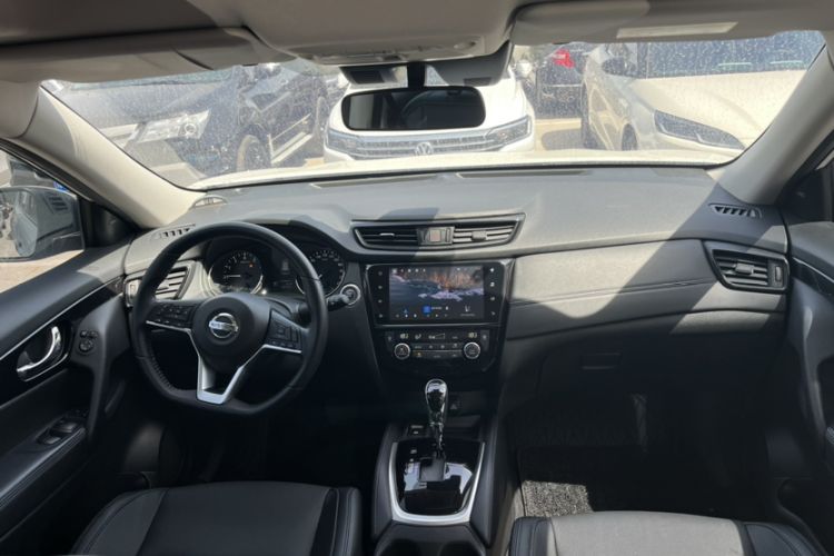 Used Nissan X-Trail 2023 Classic 2.0L Two-Wheel Drive Smart Connect & Comfort Edition
