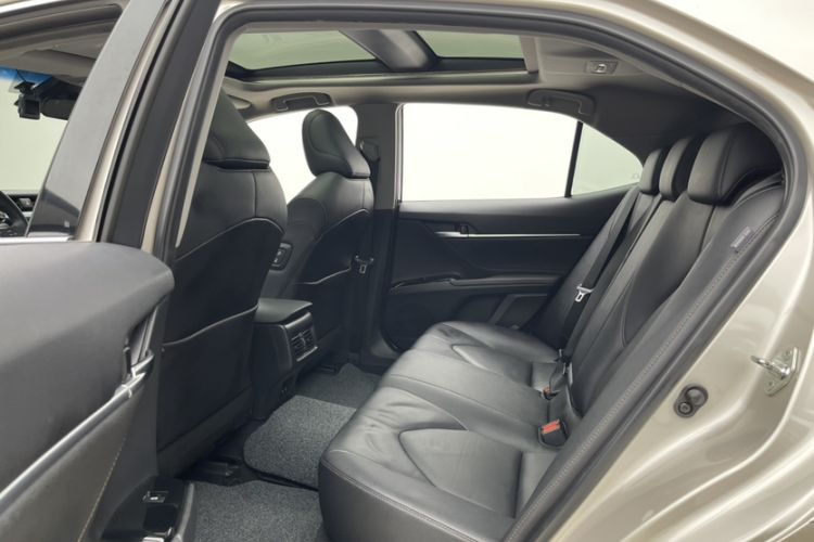 Used Toyota Camry 2019 2.5G Luxury Edition China VI Standard Interior 7