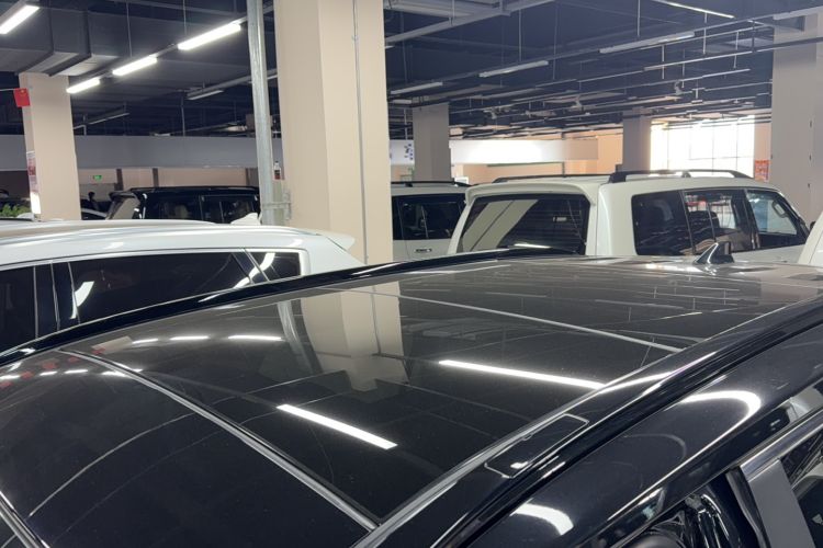 Used Toyota Wildlander 2023 Dual-Motor 2.5L E-CVT Two-Wheel Drive Luxury PLUS Edition
