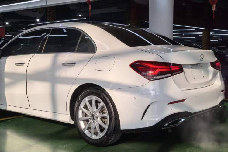 Used Mercedes-Benz A-Class 2020 Restyled A 200 L Sport Sedan Fashion Version
