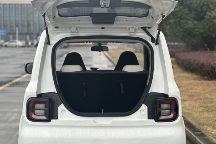 Used Geely Galaxy Panda 2025 210 km – Yuanqi Bear
