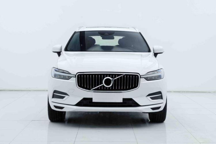 Used Volvo XC60 2021 T5 4x4 Smart Luxury Edition Exterior 4