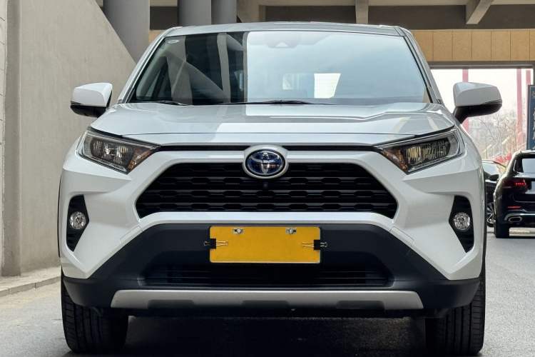 Used Toyota RAV4 2022 Dual-Engine 2.5L E-CVT Two-Wheel Drive Elite Edition Exterior 1