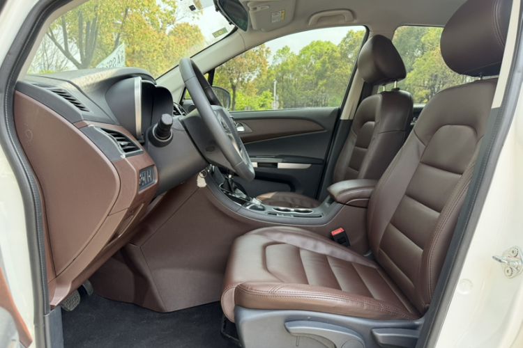 Used Haima Fumei MPV 2017 7-Seater Version 1.5T Automatic – Comfort & Enjoyment Trim Left Front Seat