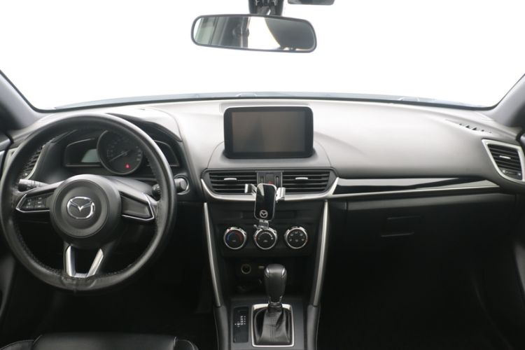 Used Mazda CX-4 2018 2.0L Automatic Two-Wheel Drive Blue Sky Dynamic Version China V Standard Interior 3