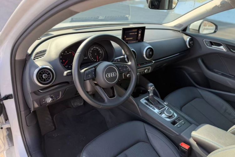 Used Audi A3 2019 Limousine 35 TFSI Fashion Edition China V standard
