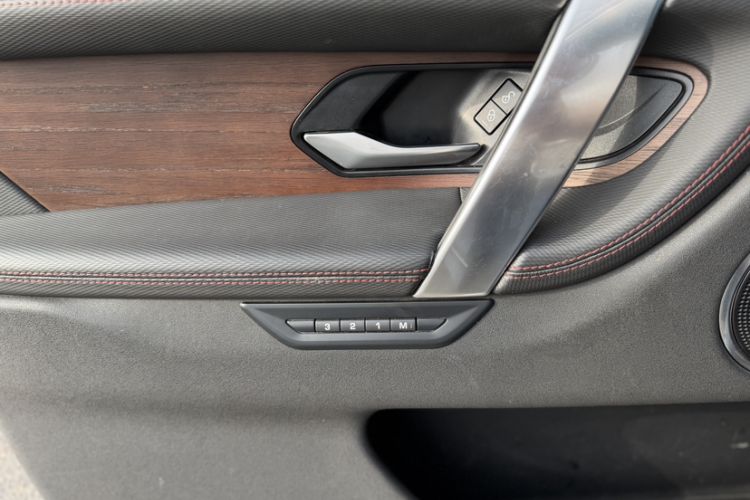 Used Land Rover Discovery Sport 2020 249 PS R-Dynamic Performance Tech Edition 5 Seats
