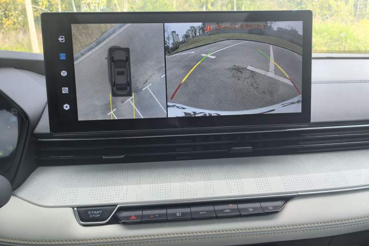 Used Geely Auto Emgrand L HiP 2022 1.5TD-DHT Pro 100KM Super Rui
