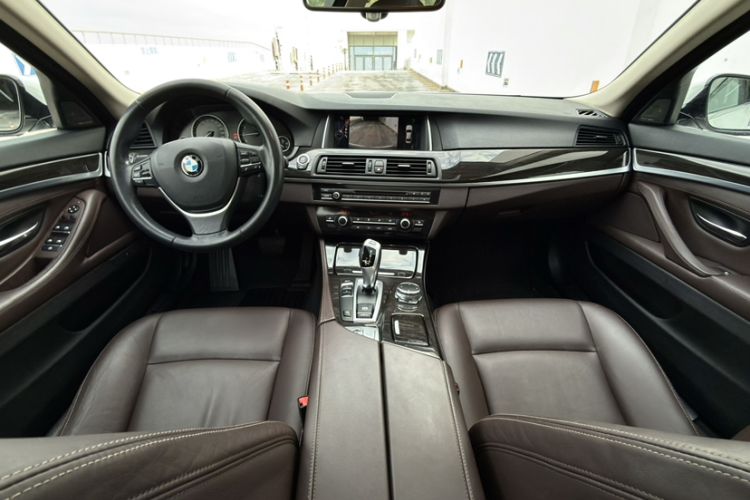 Used BMW 5 Series 2014 525Li Luxury Design Package
