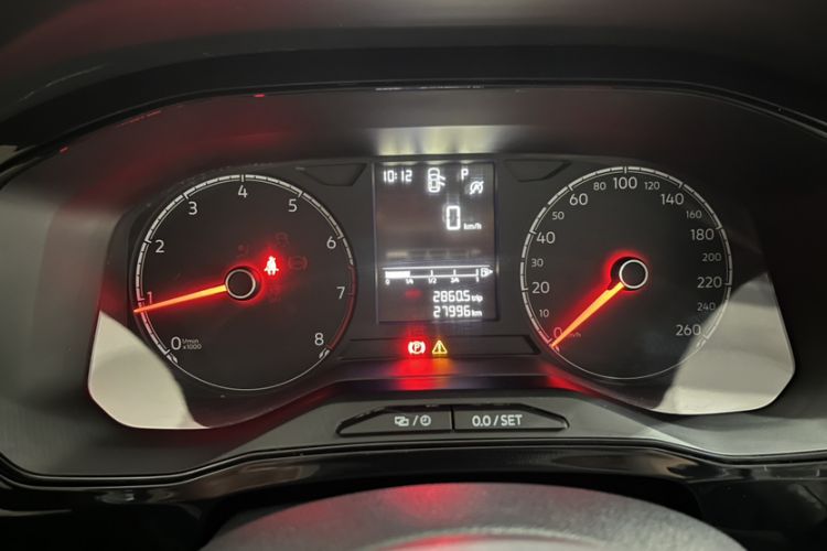 Used Jetta VS5 2022 280TSI Automatic High-Gloss Enjoyment Model Odometer Close Up