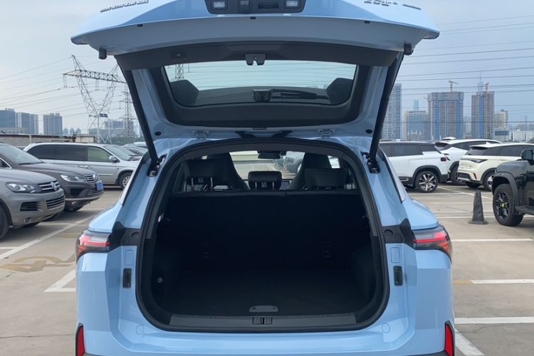 Used JETOUR Shanhai L6 2024 1.5TD DHT ULTRA