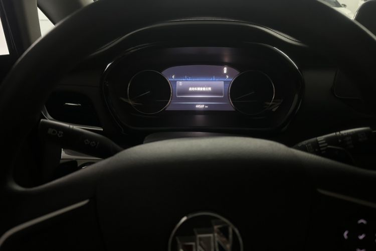 Used Buick GL8 2022 Land Cruiser Executive Class 652T Comfort Model
