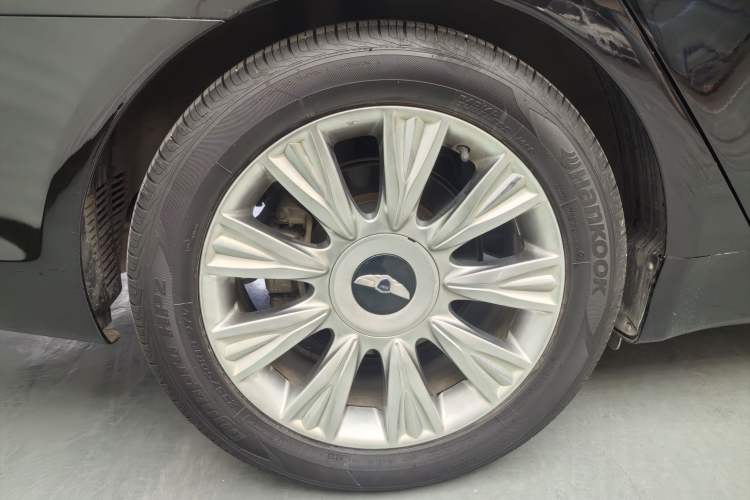 Used Hyundai Genesis 2012 3.3L GDI Prestige Edition
