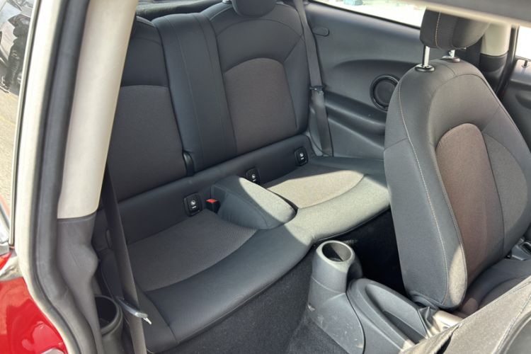 Used MINI MINI 2014 1.5T COOPER Fun
