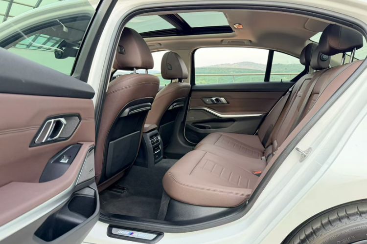 Used BMW 3 Series 2020 Facelifted 325Li M Sport Night Edition Package Interior 3