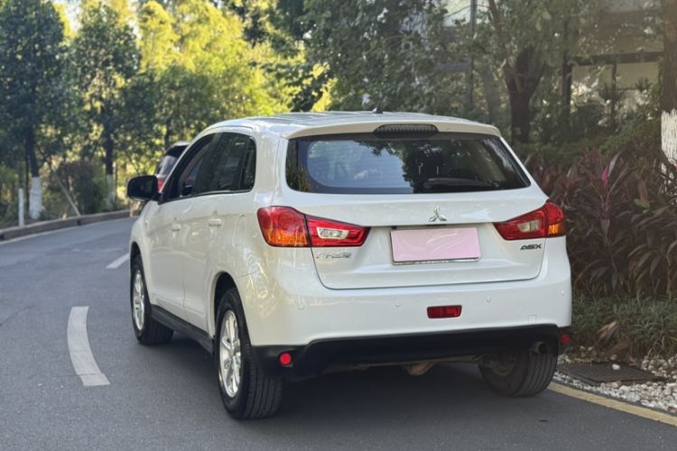 Used Mitsubishi ASX 2015 2.0L CVT Two-Wheel Drive Elite Edition