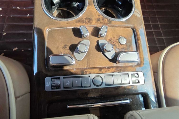 Used Volkswagen Phaeton 2012 3.6L Deluxe Custom Edition
