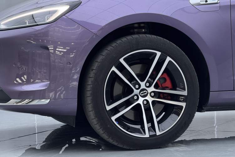 Used Hima AITO M5 2025 Extended-Range Ultra All-Wheel-Drive Version
